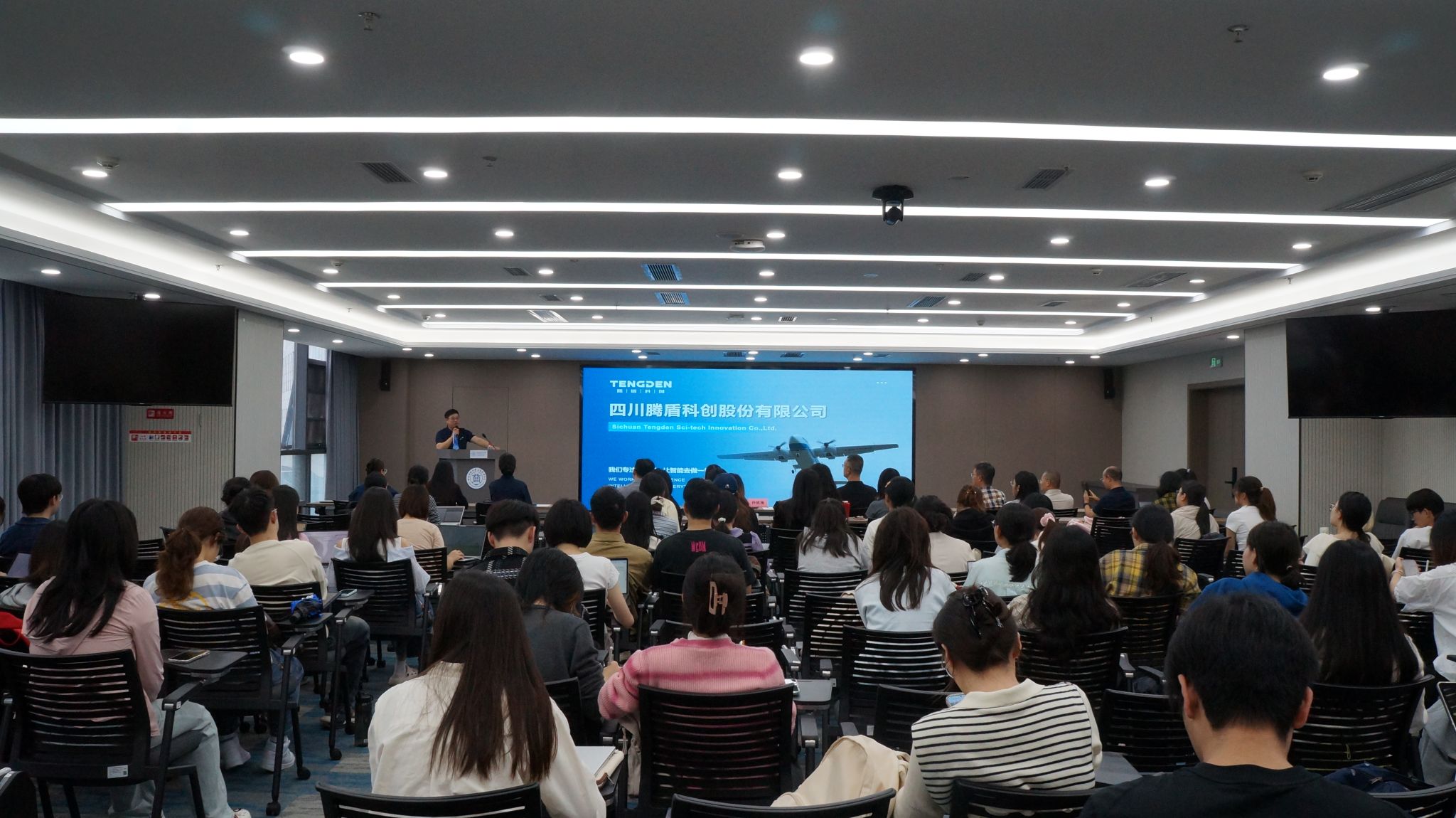 工商管理学院成功举办生涯咖啡馆活动 工商管理学院成功举办生涯咖啡馆活动